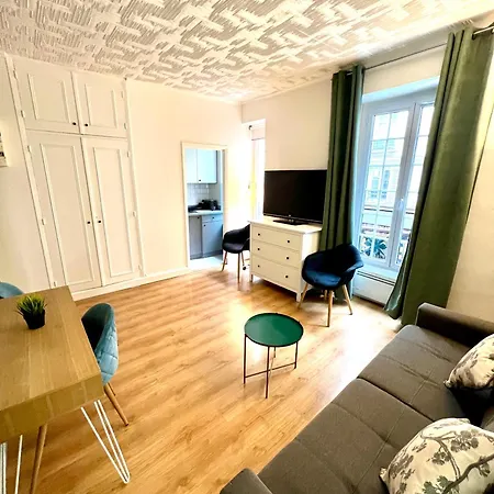 Apartman Cosy Studio - Champs-elysees Párizs